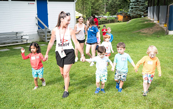 counselor-holding-hands